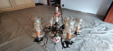 Lampadario  vintage in stile classico