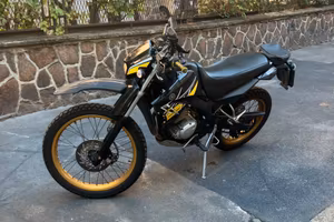 Yamaha XT 125 r