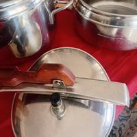 2 pentole a pressione  Lagosrina