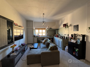 Appartamento in zona Portuense