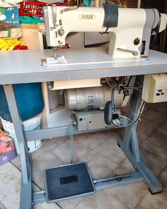 macchina da cucire industriale  Pfaff 