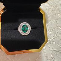 Anello diamanti e oro bianco