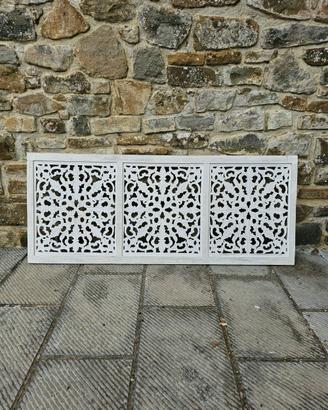 Testiera letto in legno intagliato fatta a mano