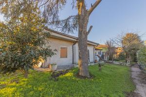 Villa Indipendente Da Ristrutturare