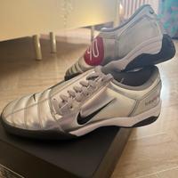 Nike total 90 42