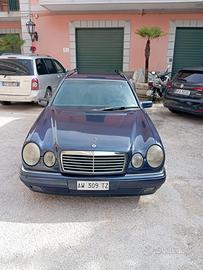 Mercedes Classe E 2500