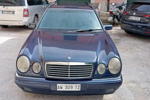Mercedes Classe E 2500
