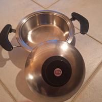 Pentola AMC 75cl, dotata di 2 manici e 1 coperchio