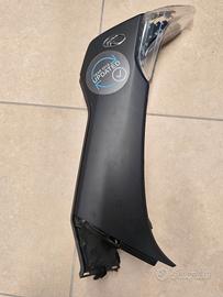 FIANCHETTO DESTRO CON FRECCIA ORIGINALE KYMCO USAT