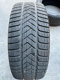 4 gomme 235/45r19 pirelli invernali