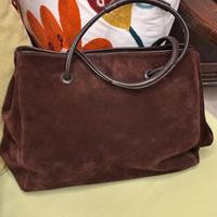 Borsa a mano marrone in pelle e camoscio