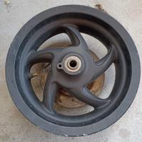 Cerchio anteriore piaggio 