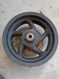 Cerchio anteriore piaggio 