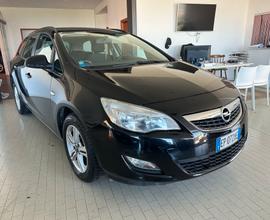 Opel Astra 1.4 Turbo 120CV Sports Tourer Cosmo