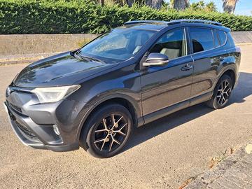 TOYOTA RAV4 2016 D-4D 2WD