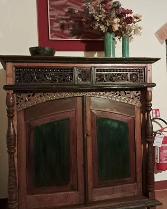Credenza etnica indonesiana
