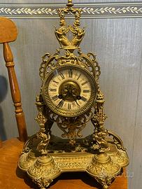 Orologio da tavolo antico in bronzo stile francese