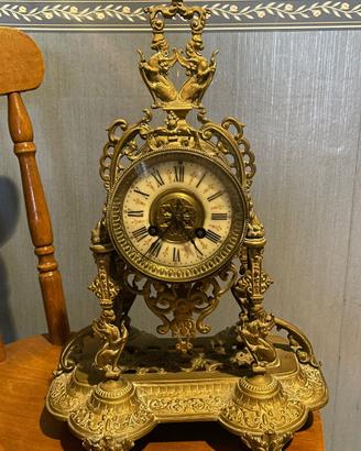 Orologio da tavolo antico in bronzo stile francese
