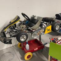 Go kart con tutta e casvo etc etc etc