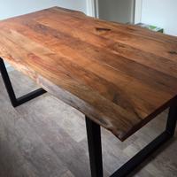 Tavolo in legno