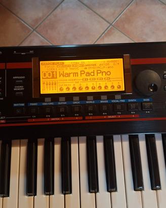 Roland  Juno G