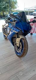Moto r1 Yamaha 2021
