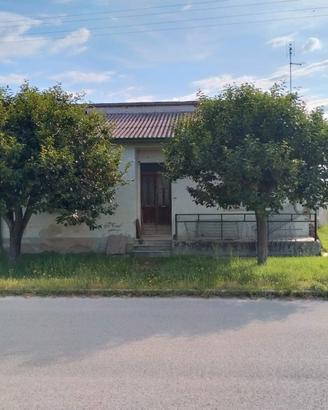 Vendita casa singola con terreno zona Cannella