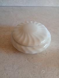 Scatola in porcellana di Limoges 