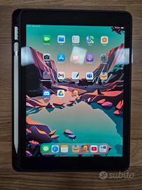 iPad 9 generazione con Apple Pencil