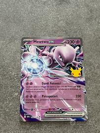 Carta pokemon 30esimo anniversario Mewtwo ex