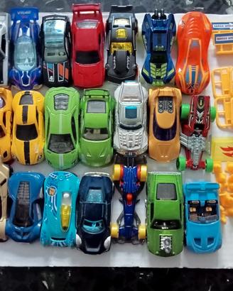 24 Hot Wheels + Camion Hot Wheels