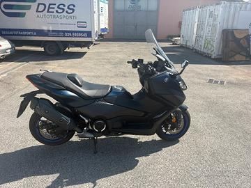 Tmax 560