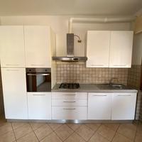 Cucina lineare completa Bianco lucido