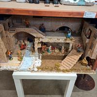 Presepe con personaggi 