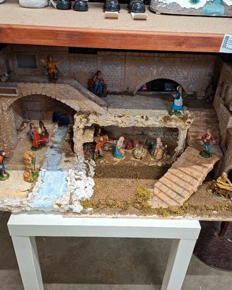 Presepe con personaggi 