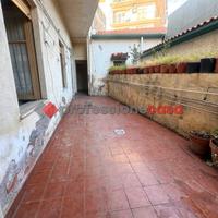 San Gregorio Centro - Semindipendente con Cortile