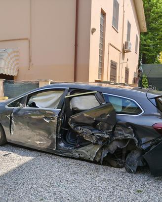 opel Astra pezzi di ricambio 