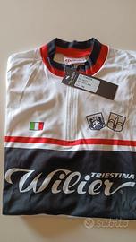 Completo ciclista marca WILIER TRIESTINA