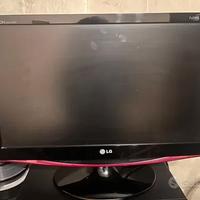 TV LG M227WDP perfettamente funzionante -FULL HD N