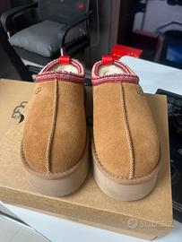 Stivali da neve e sandali UGG EU 39