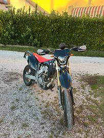HM CRE F300