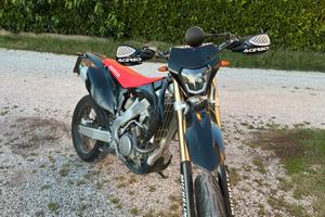 HM CRE F300