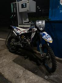 Husqvarna WR / SM 125
