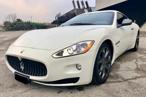 MASERATI GRANTURISMO 4.2 405cv FULL FULL (PERMUTO)