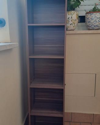 Scaffale/libreria noce scuro  H 132 , L 32, P 24