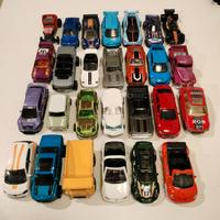 Lotto di 27 Modellini Hot Wheels Maisto Majorette 