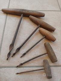 vecchi attrezzi da lavoro 