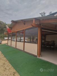 Gazebo in legno chiusura totale
