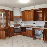 cucina completa di elettrodomestici 