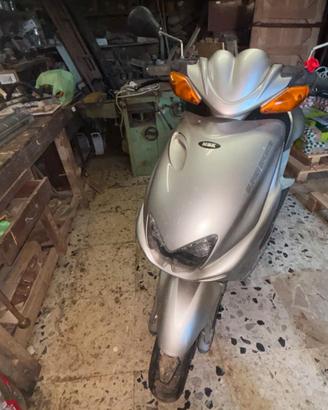 MBK NITRO 100cc motore YAMAHA